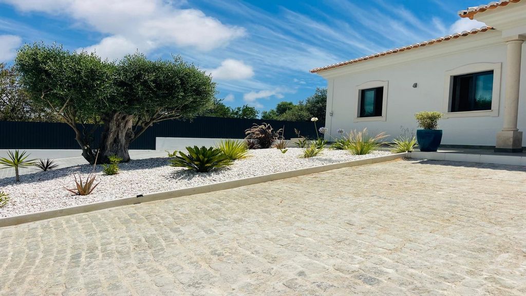 Property photo 1 of 35