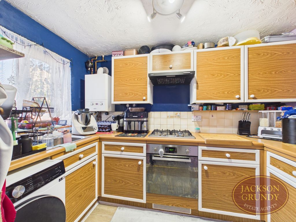 Property photo 2 of 4 Woodpecker Way