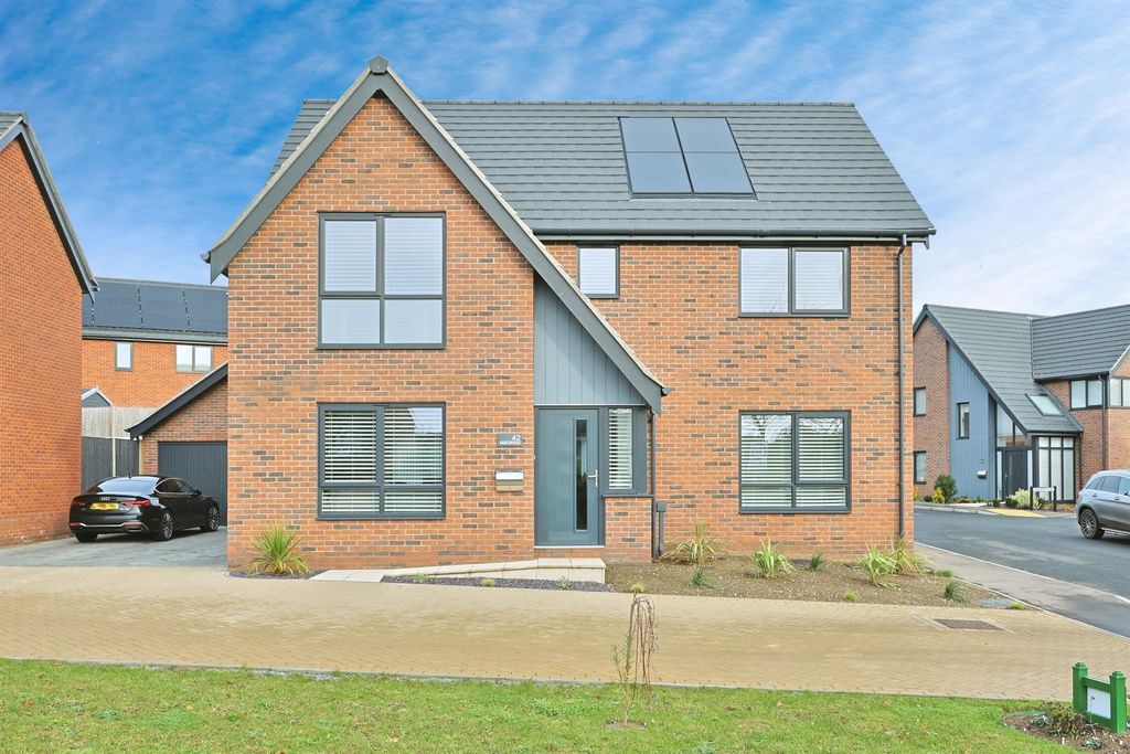 Property photo 1 of 17