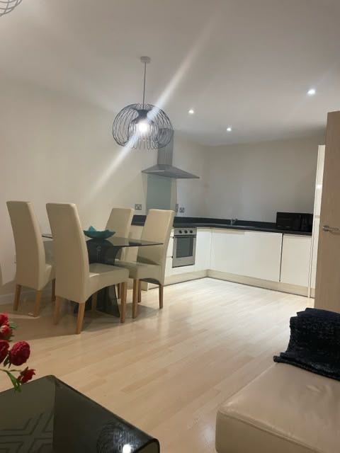 Property photo 3 of 8 E73c753B-Ca89-4B78-A201-00c72829Db1E