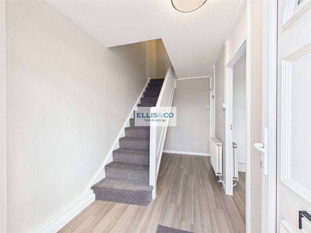 Property photo 2 of 12 Picture No. 02