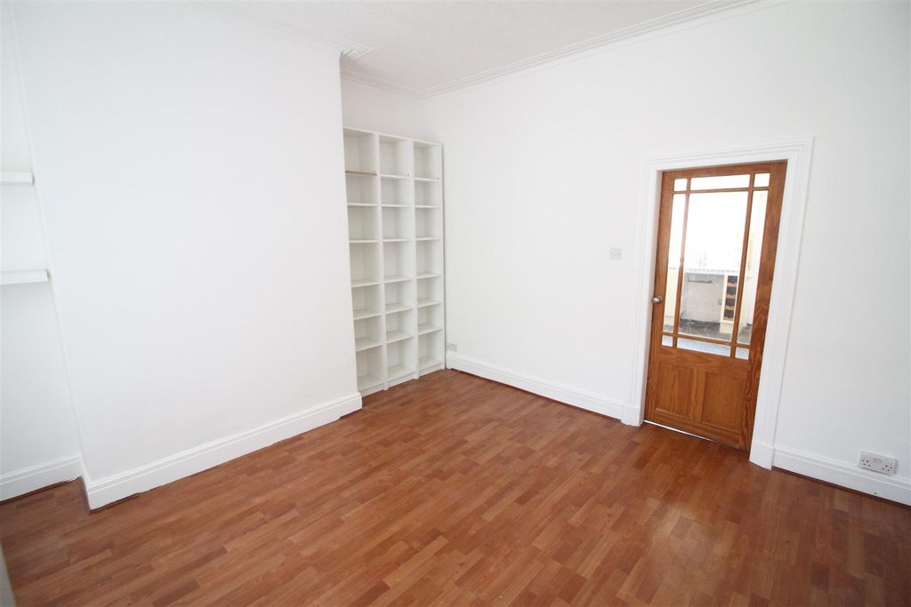 Property photo 3 of 11 Img_6493[1].Jpg