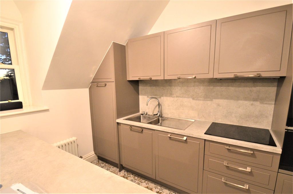 Property photo 3 of 11 Picture No. 13