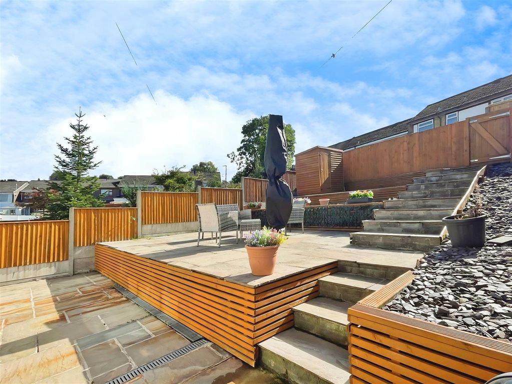 Property photo 3 of 33 Outside