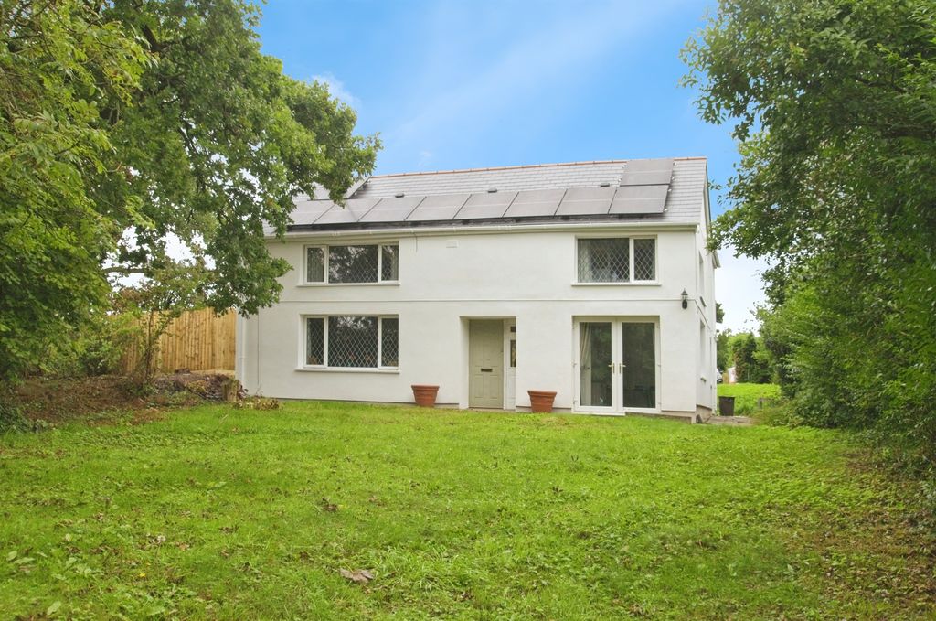 Property photo 3 of 34