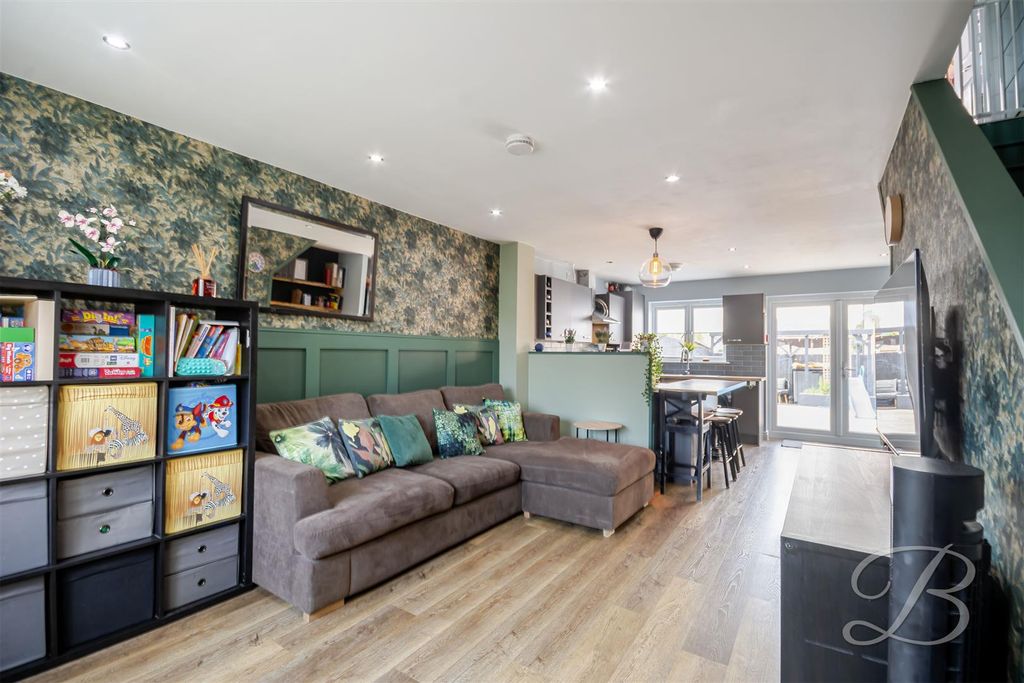 Property photo 3 of 32 Ccltd-20.Jpg