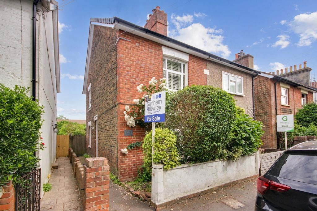Property photo 1 of 17