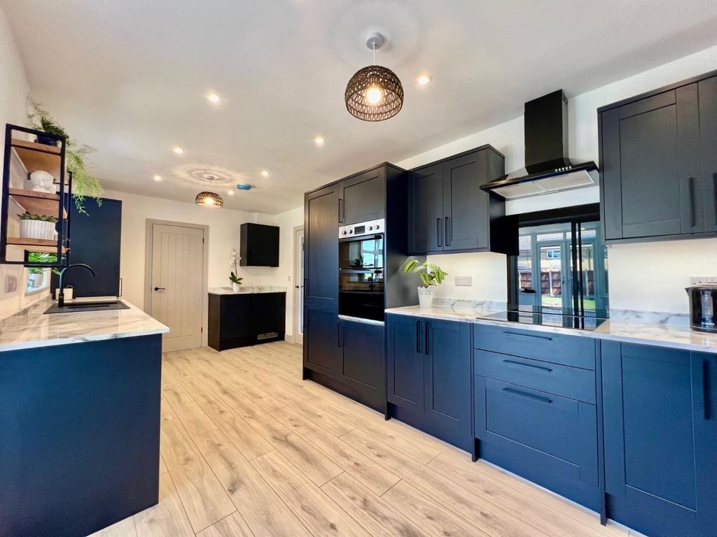 Property photo 2 of 16 4.Jpg
