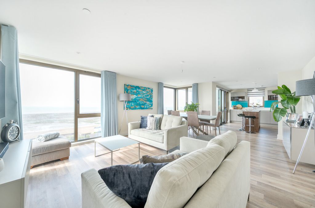 Additional image 13 of 3 bed flat for saleWest Parade, Worthing, West Sussex BN11