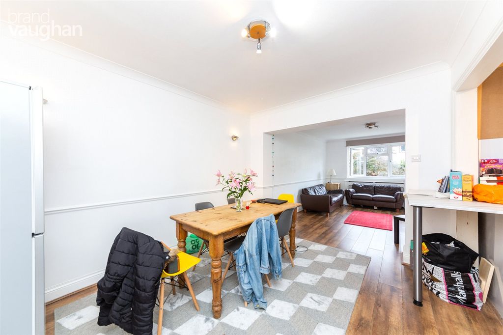 Property photo 3 of 10 Picture No. 17