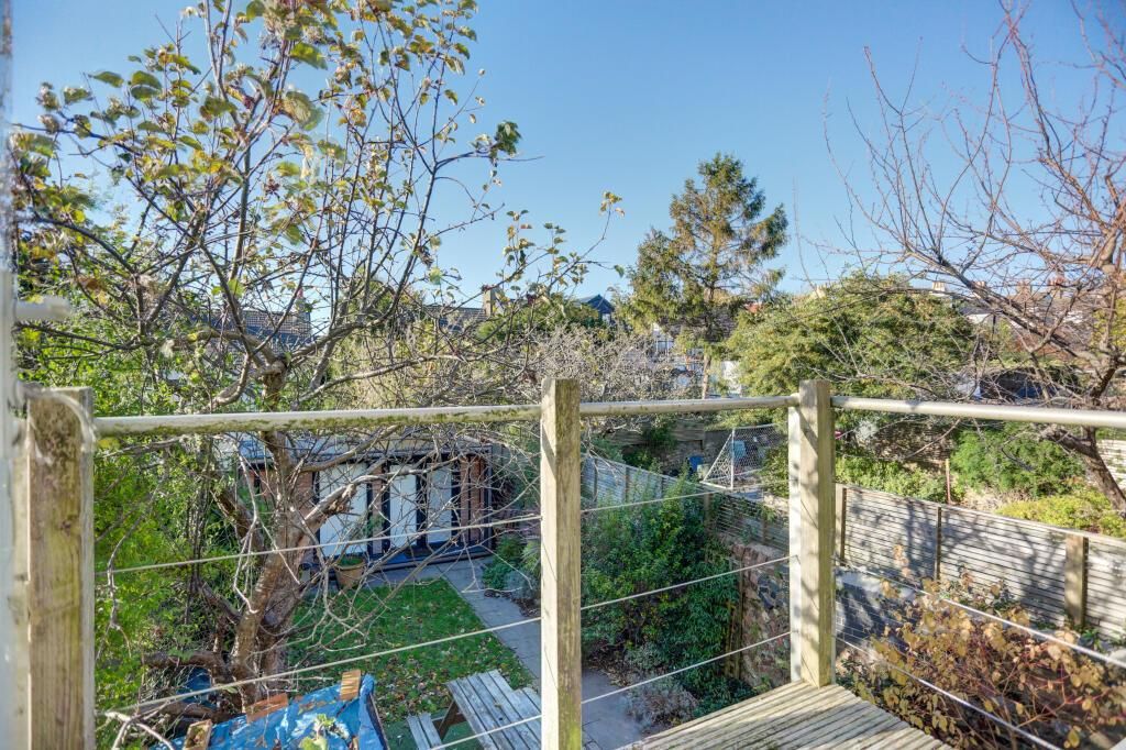 Property photo 2 of 12 F370F07492ee178Ad4d379Db173F9B7F.Jpeg