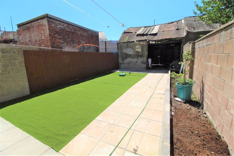 Property photo 3 of 43 Photo 52