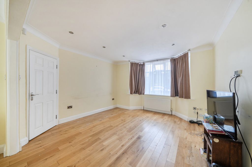 Property photo 3 of 20 1508039-15-6A8438...