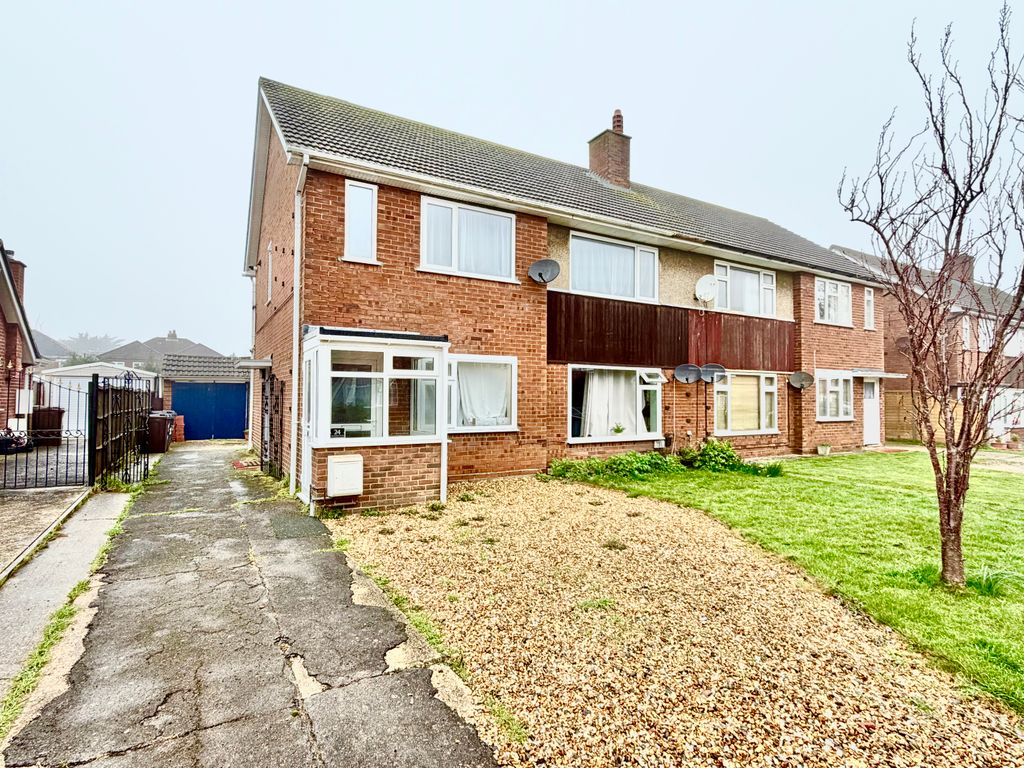 Property photo 1 of 13 Frontage