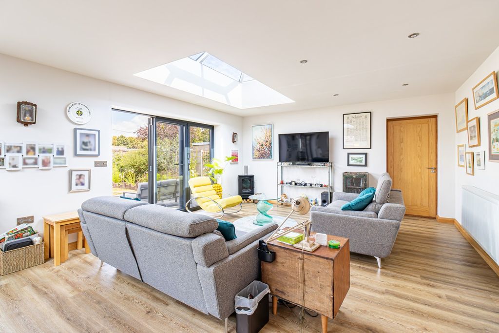 Property photo 3 of 27 5421224
