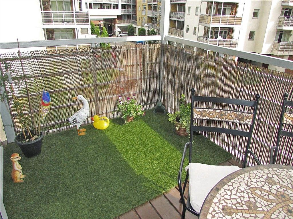 Property photo 1 of 10 Balcony
