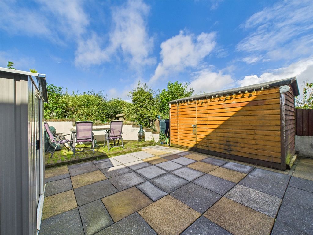 Property photo 2 of 18 Picture No. 23