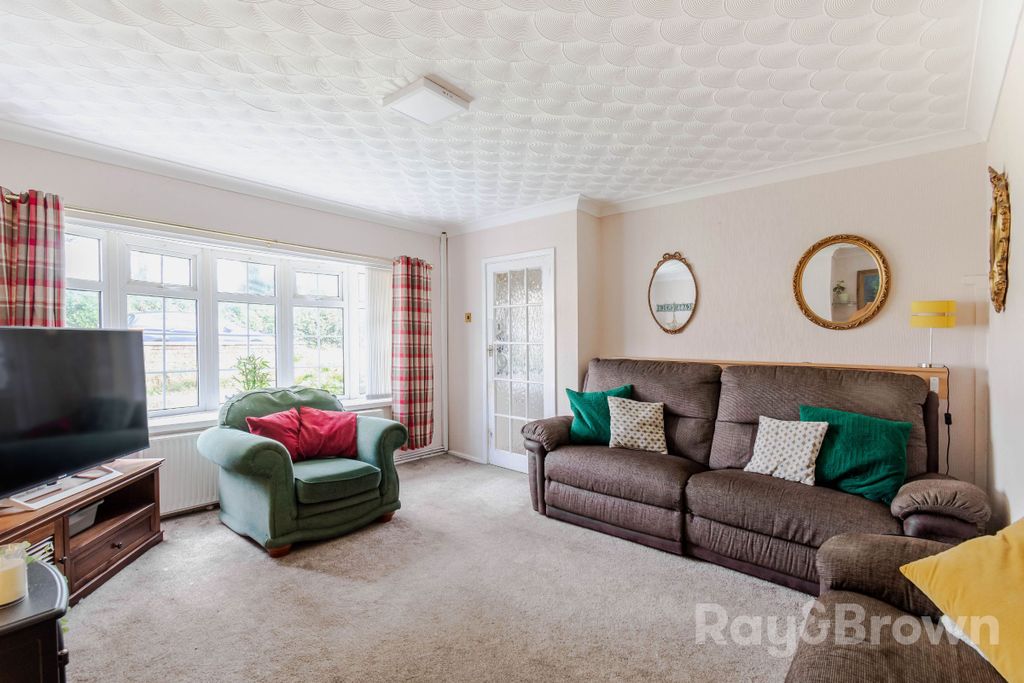 Property photo 2 of 48
