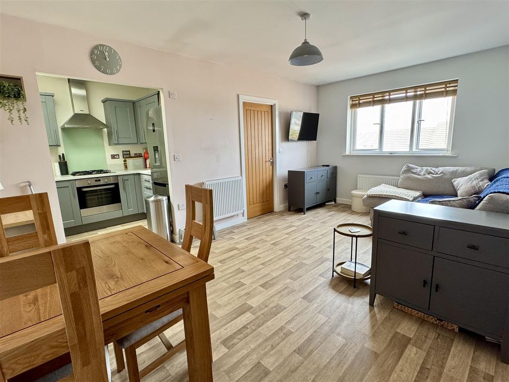 Property photo 2 of 19 Lounge Diner: