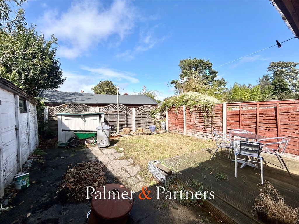 Property photo 3 of 15 Picture No. 13