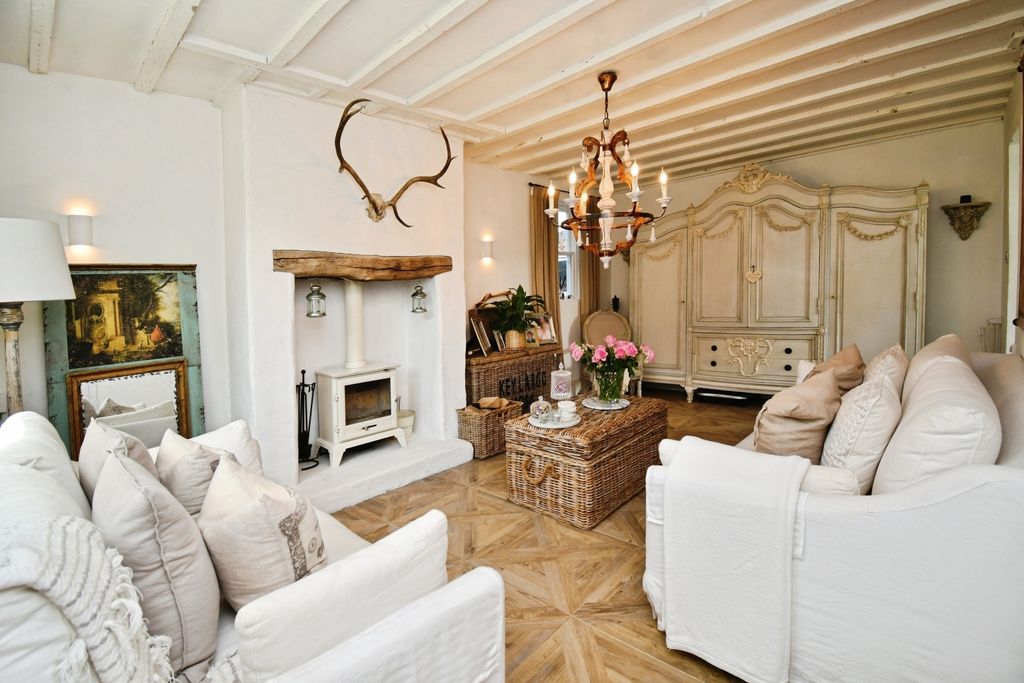 Property photo 3 of 21 Pbox-Img.Jpg