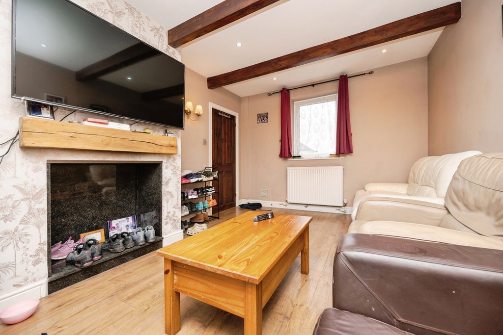 Property photo 2 of 26 Pbox-Img.Jpg