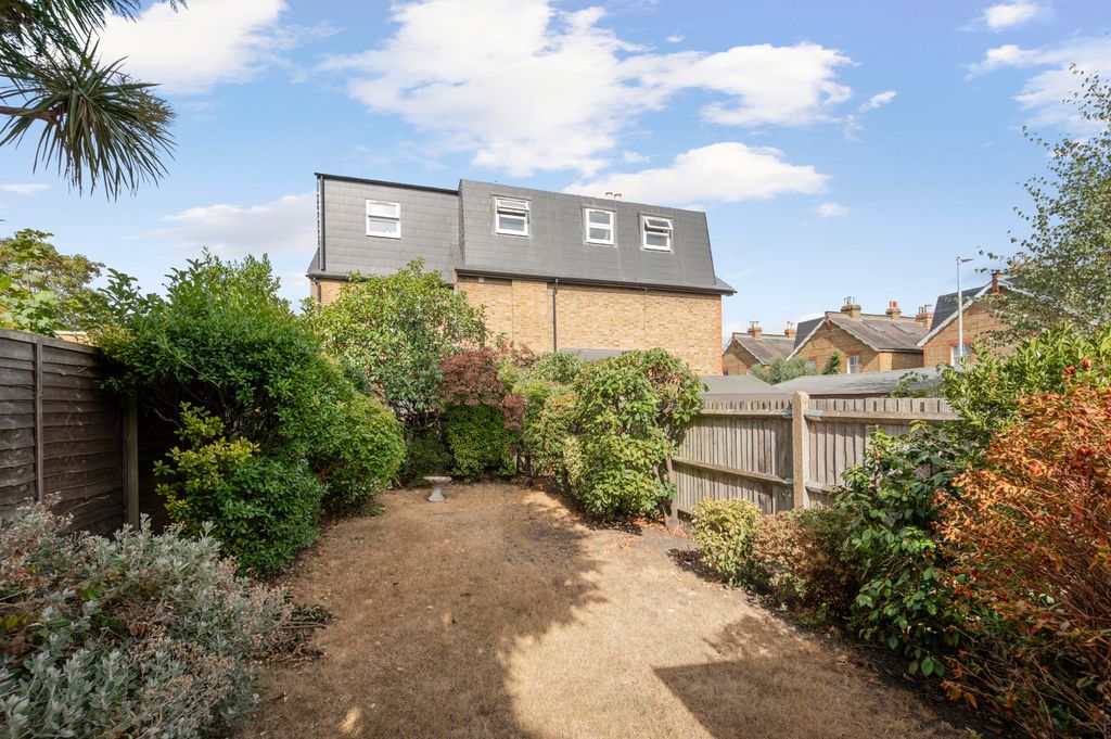 Property photo 2 of 13 Picture No. 07