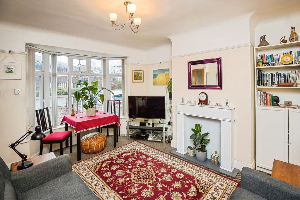 Property photo 2 of 17 Photo