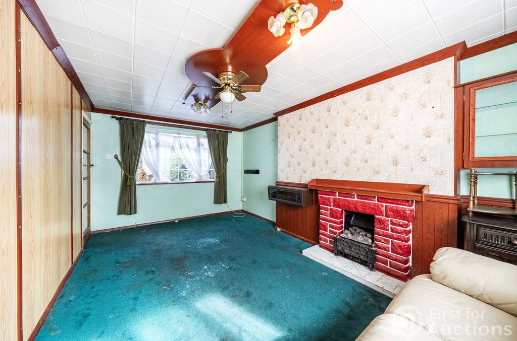 Property photo 3 of 16 3