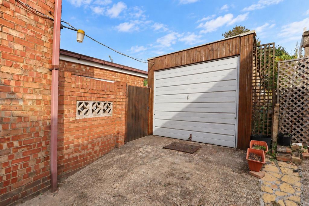 Property photo 3 of 22 Rear (2).Png