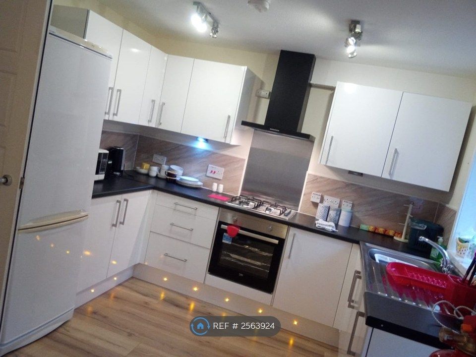 Property photo 1 of 26