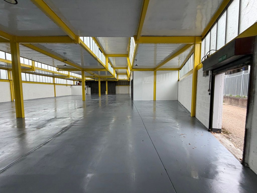 Property photo 3 of 8 Photo 12