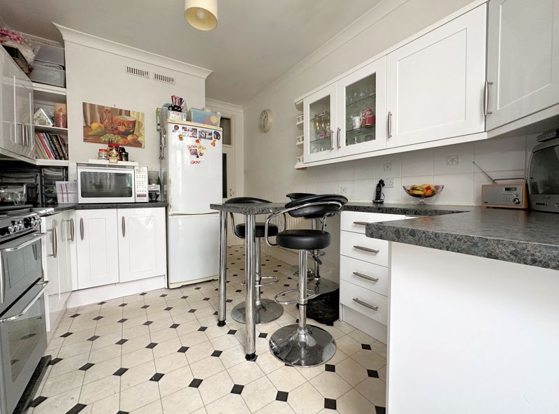 Property photo 3 of 15 Kitchen