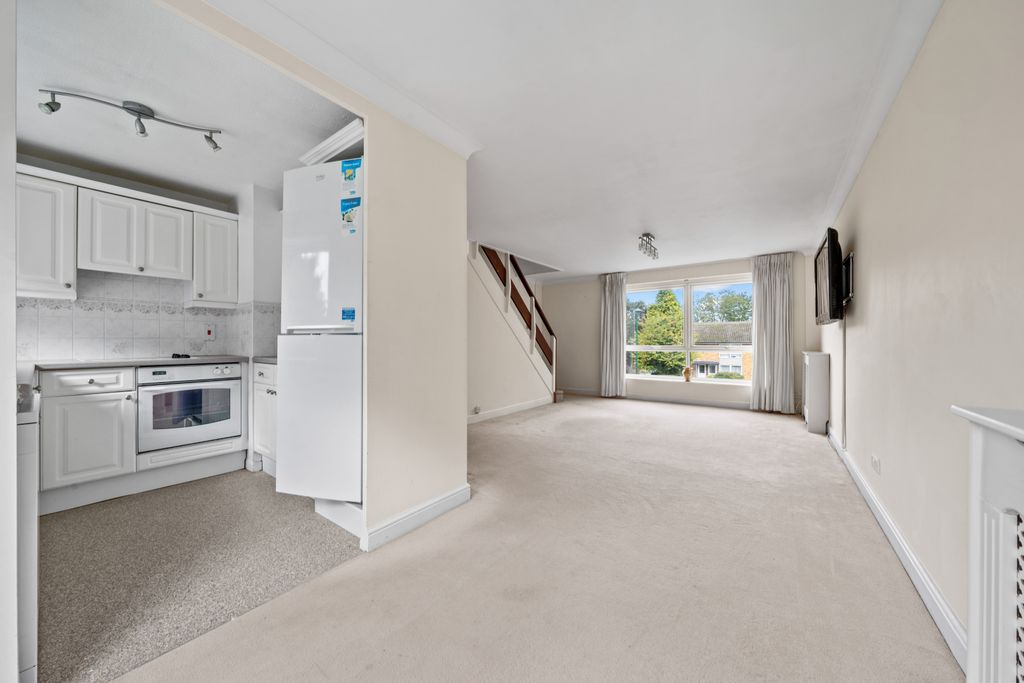 Property photo 3 of 8 Picture 3