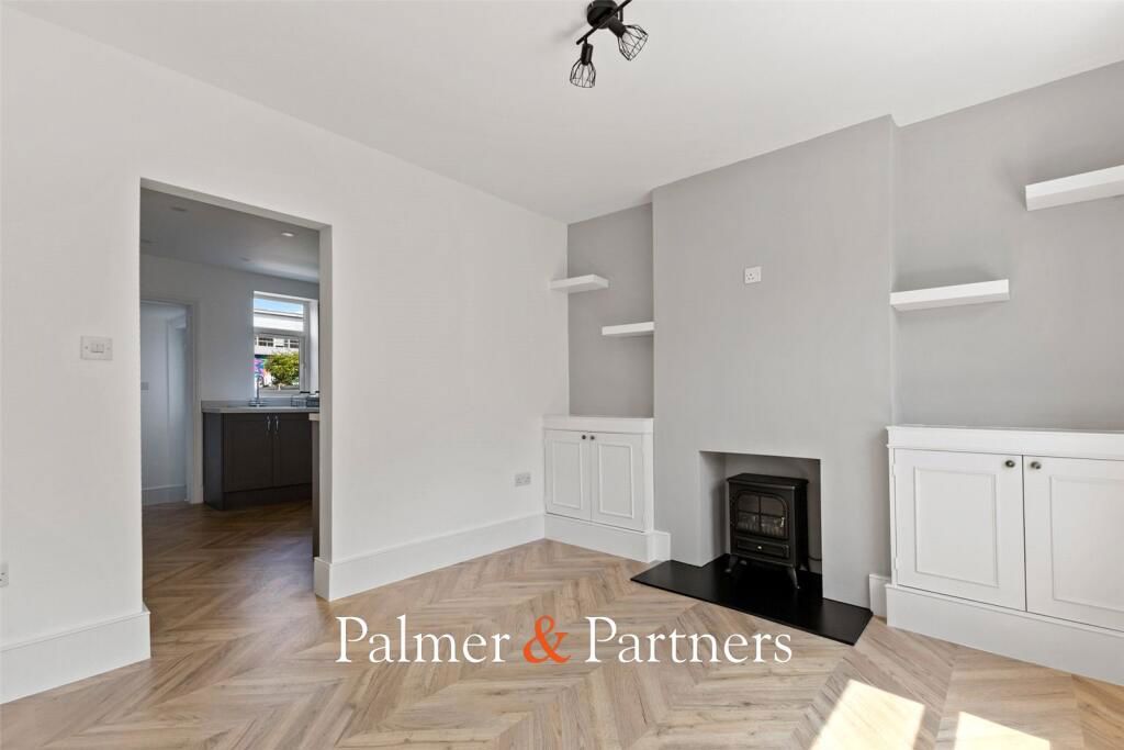 Property photo 3 of 16