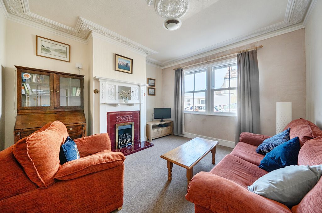 Property photo 2 of 20 1485895-10-6A4686...