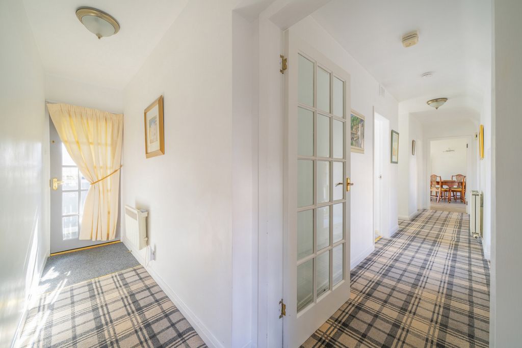 Property photo 2 of 21 Photo 8