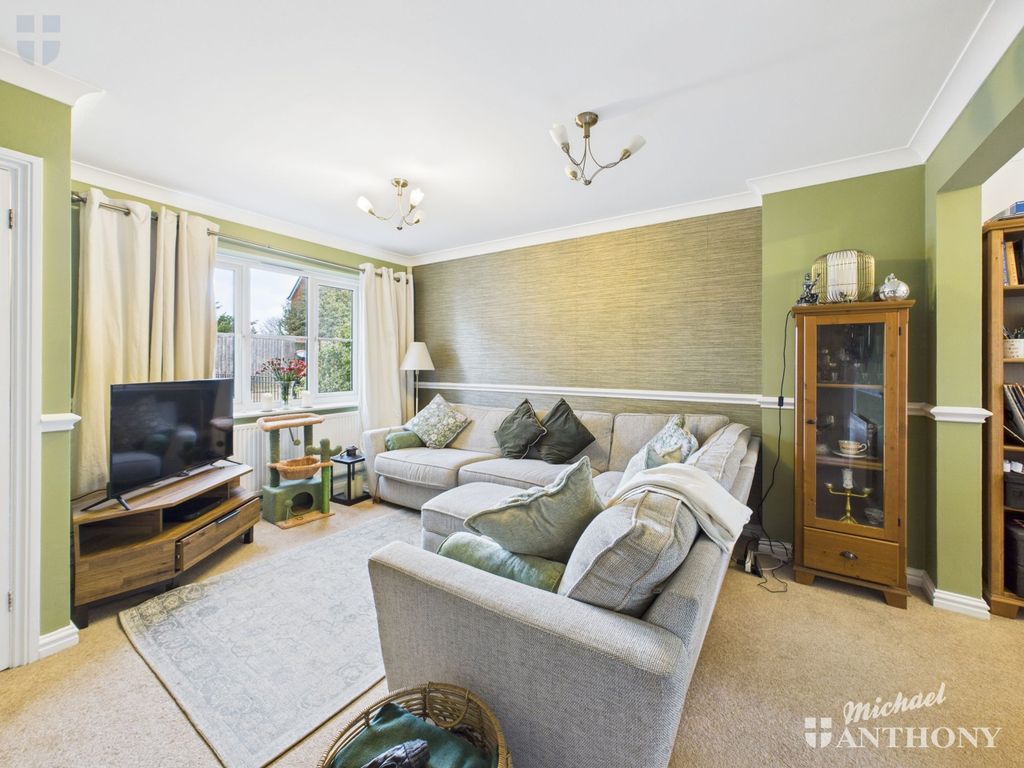 Property photo 2 of 18 c4B135F7971c43669546161452082Eb0_80_Cam03852G0-Pr0524-Still009