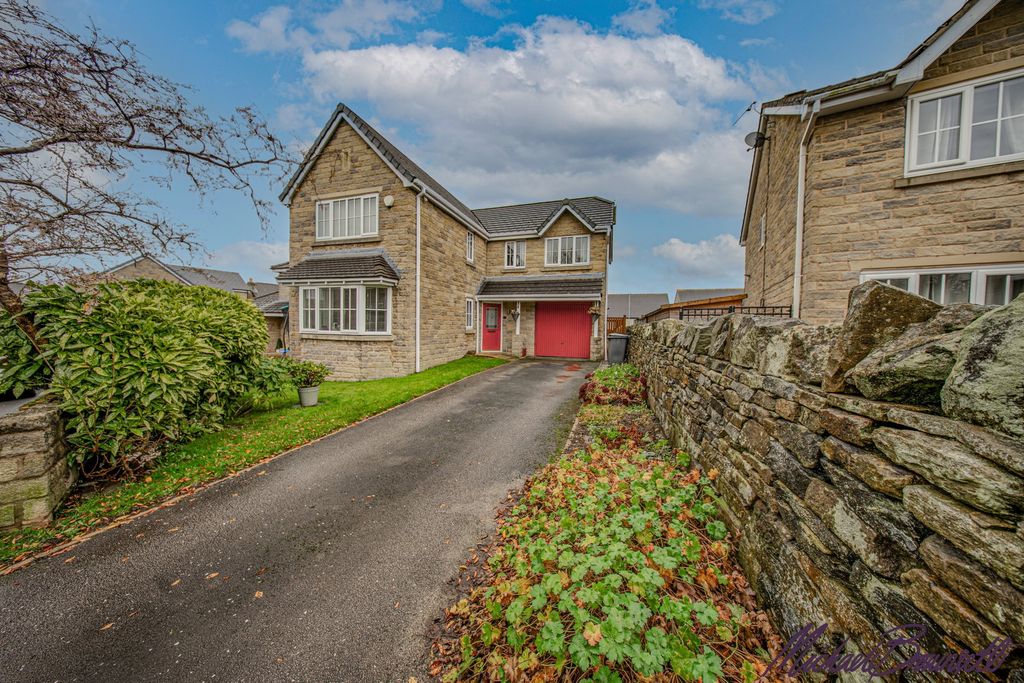 Property photo 1 of 33