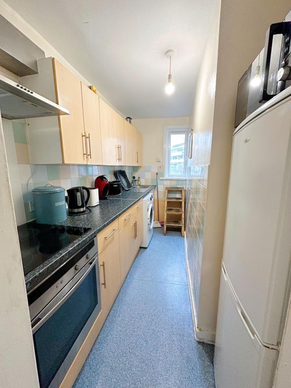 Property photo 3 of 4