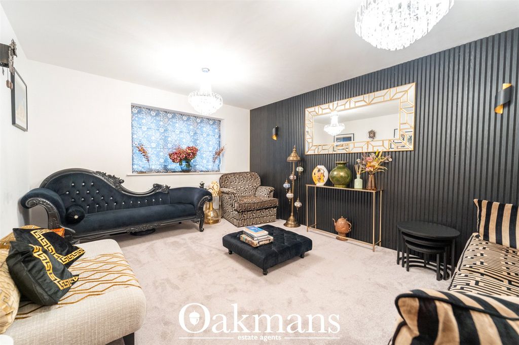 Property photo 3 of 45 Picture No. 08