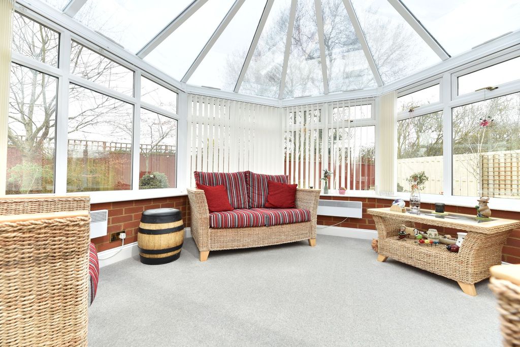 Property photo 3 of 21