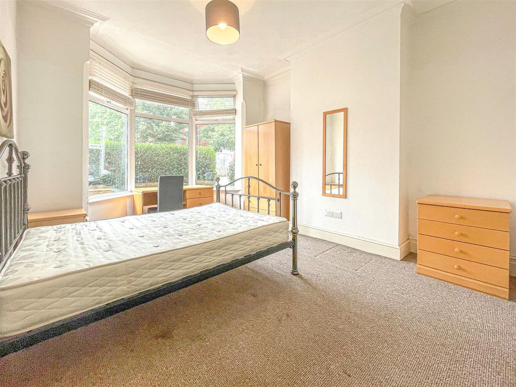 Property photo 2 of 23 Reception One / Bedroom  4