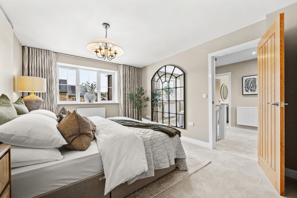 Property photo 2 of 36