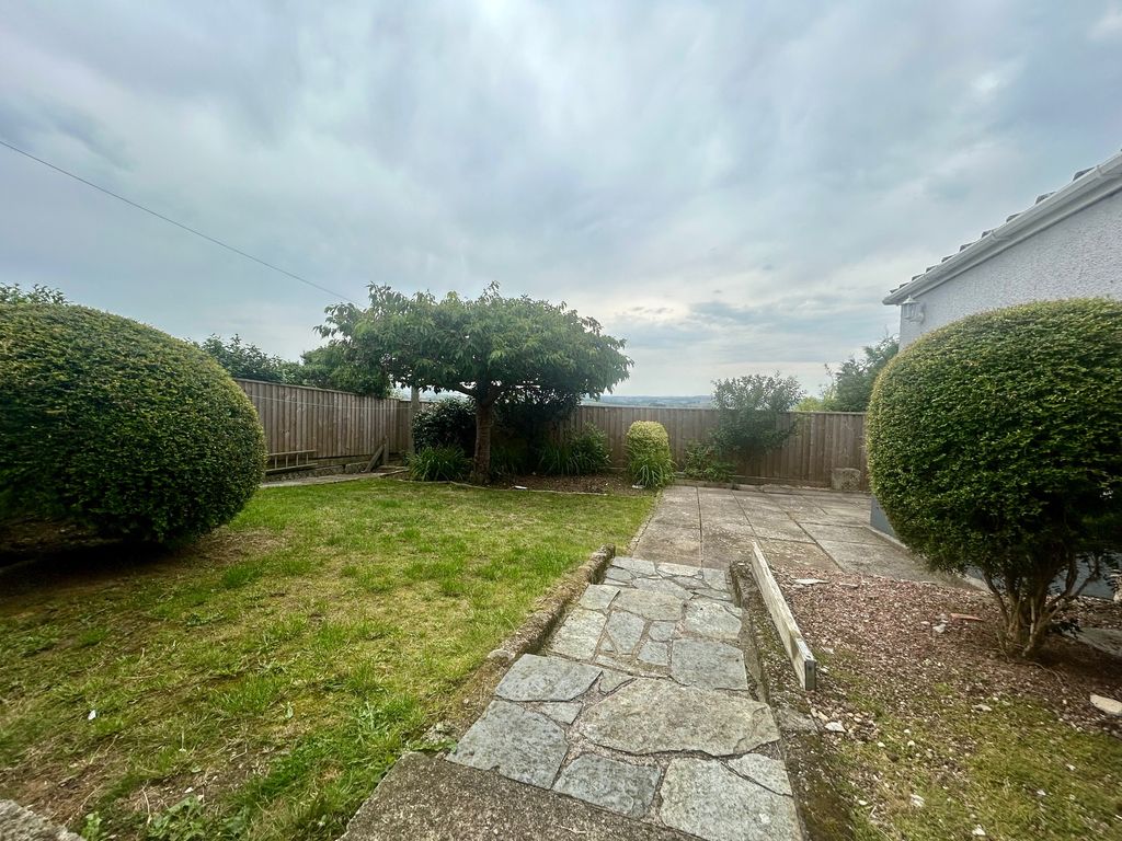 Property photo 2 of 14 Image