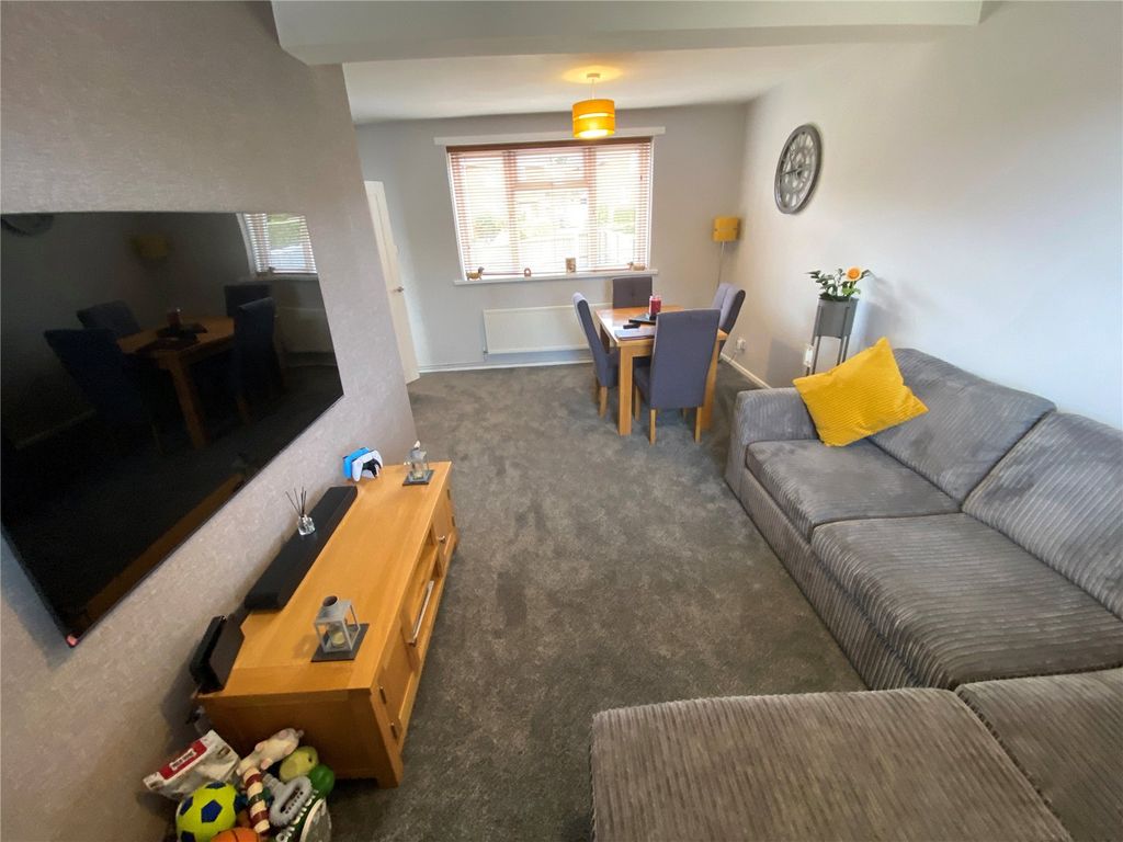 Property photo 2 of 26 Picture No. 45