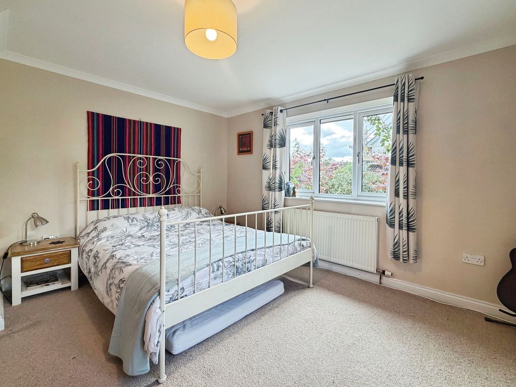 Property photo 3 of 39
