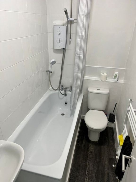 Property photo 3 of 12 27c Ur 5