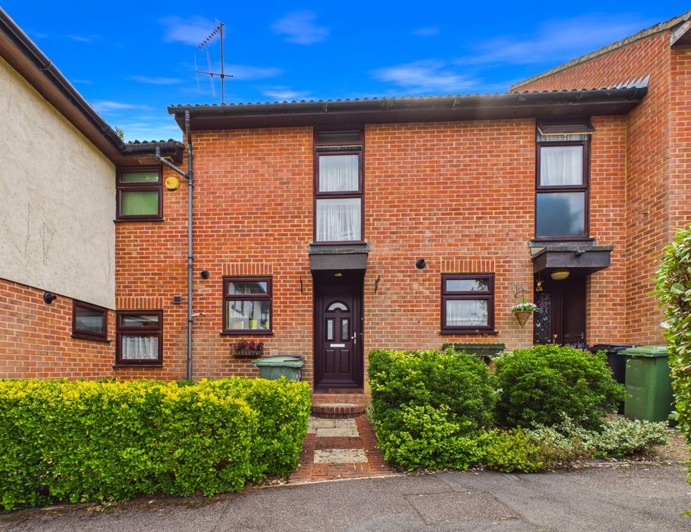 Property photo 1 of 8 Cam03624G0-Pr0254-Still026