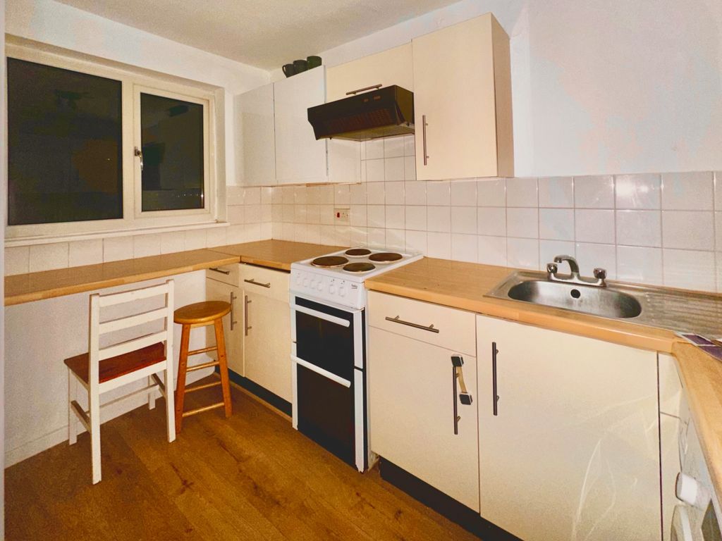 Property photo 2 of 5 Gallery